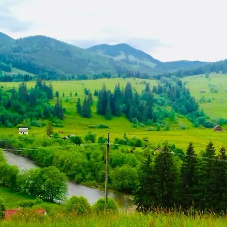Holiday home «пасіка» відпочинок в карпатах Zelene