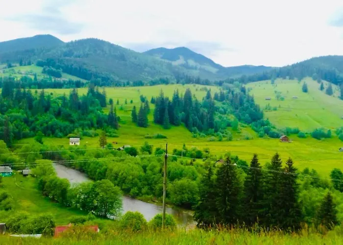 Holiday home «пасіка» відпочинок в карпатах Zelene
